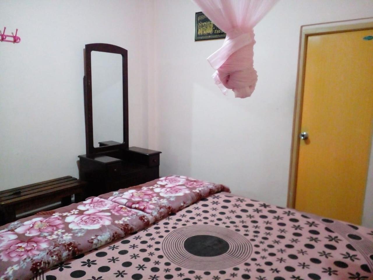 Silent Night Homestay Ella Zewnętrze zdjęcie